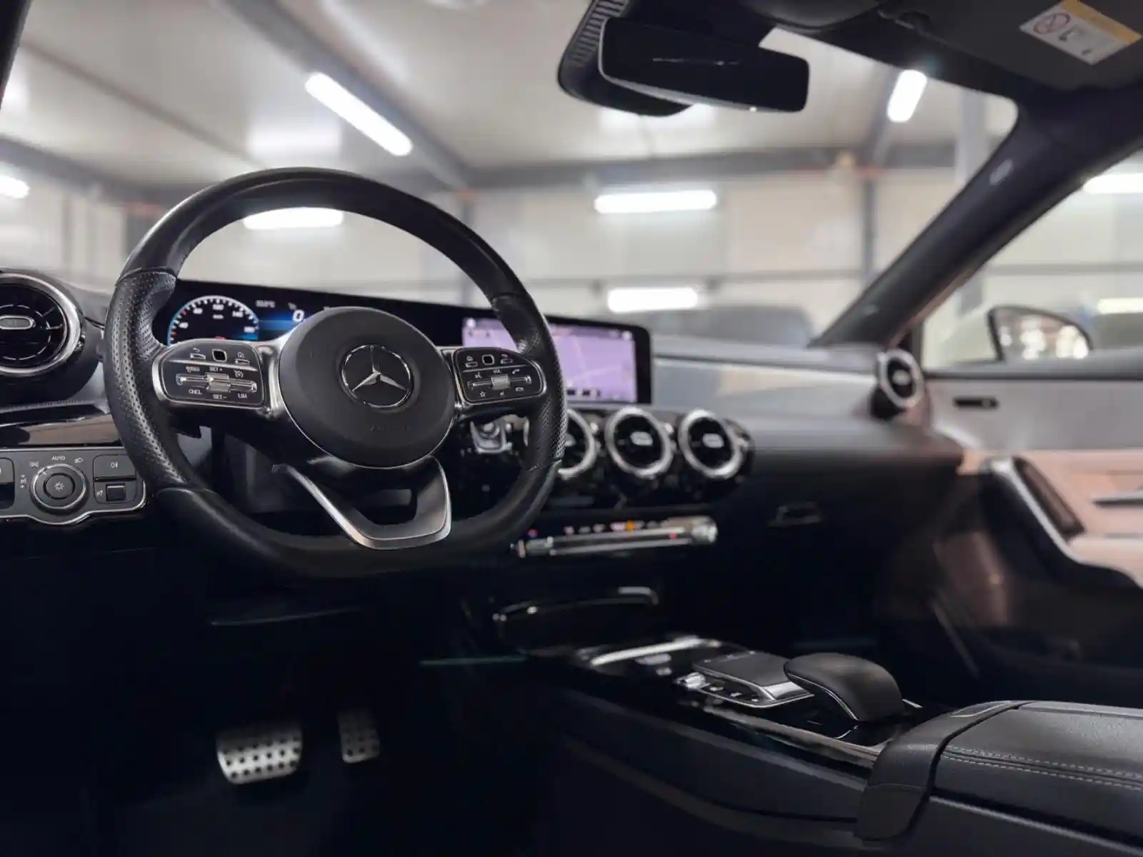 Mercedes-Benz A 220