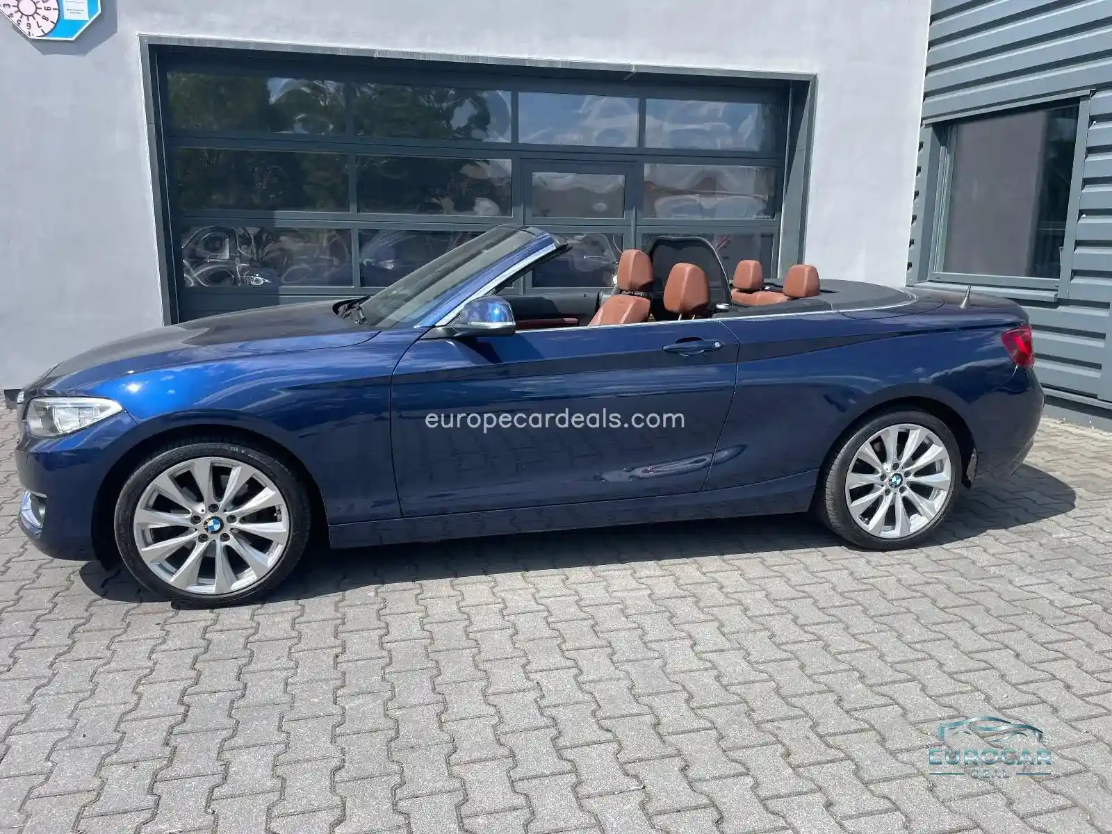 BMW 220