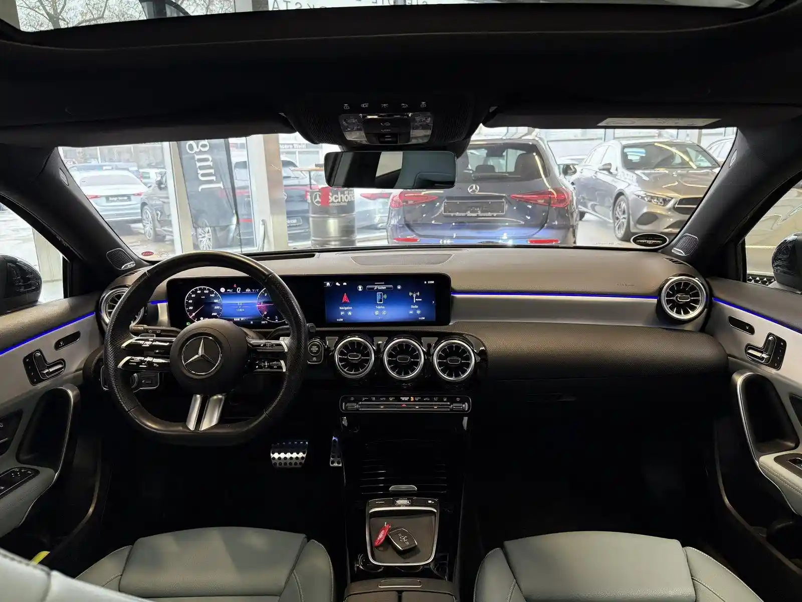 Mercedes-Benz A 220