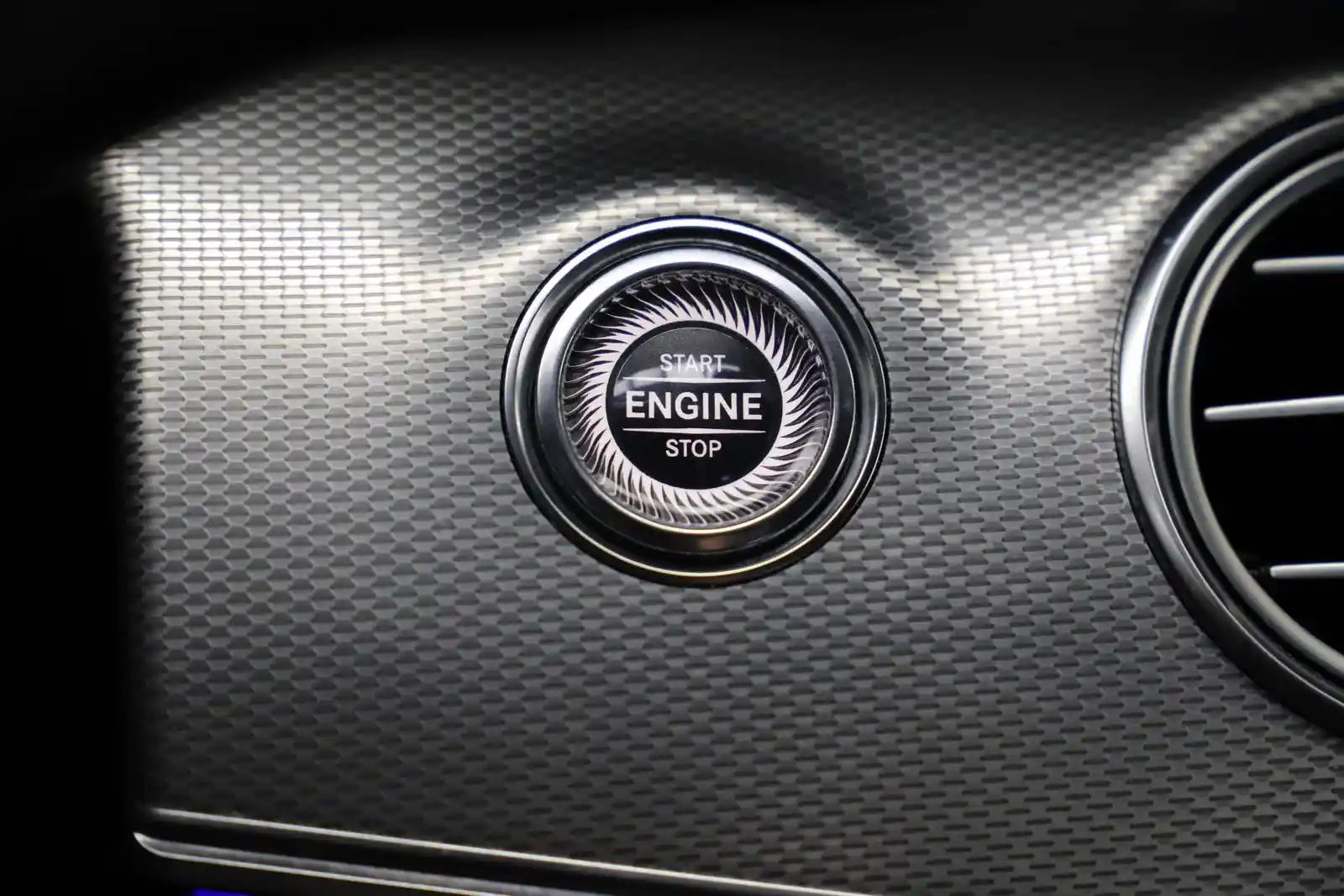 Mercedes-Benz E 63 AMG