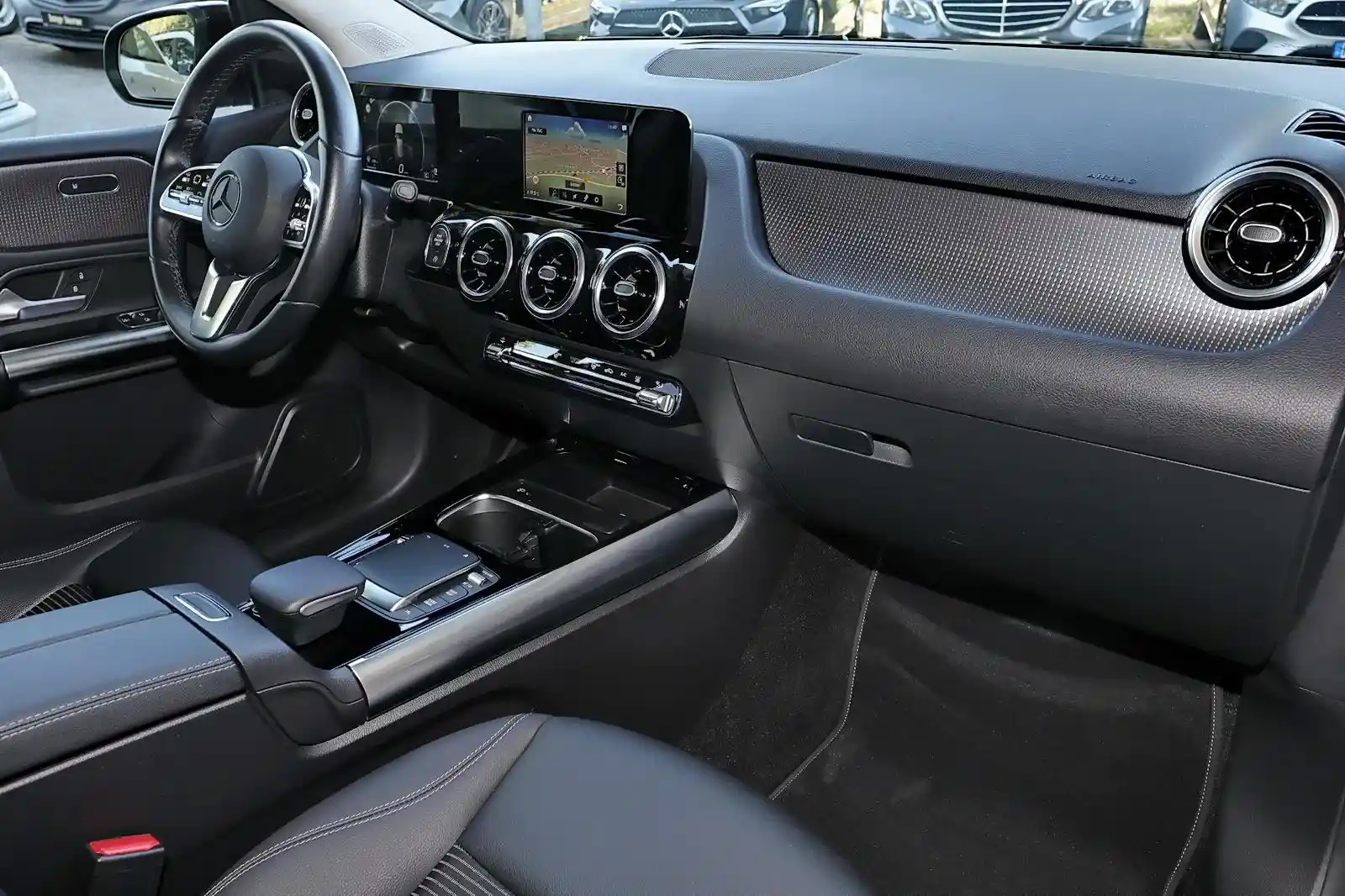 Mercedes-Benz B 200