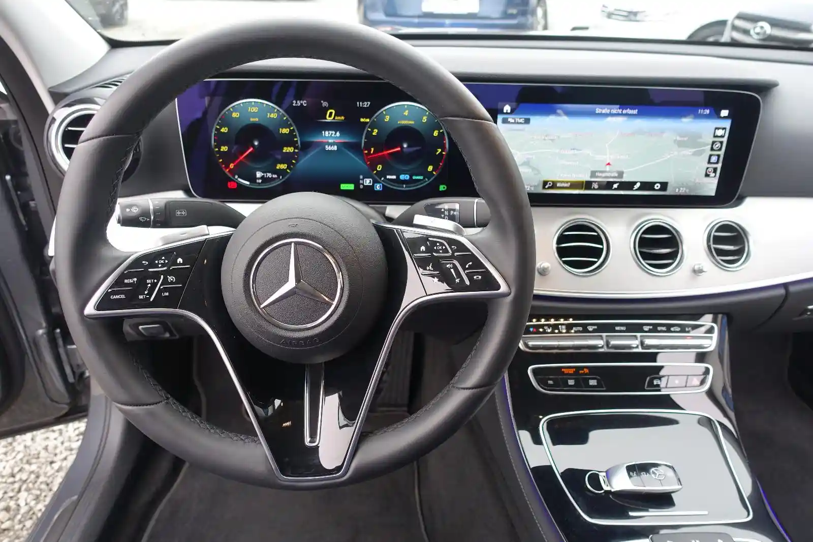 Mercedes-Benz E 200