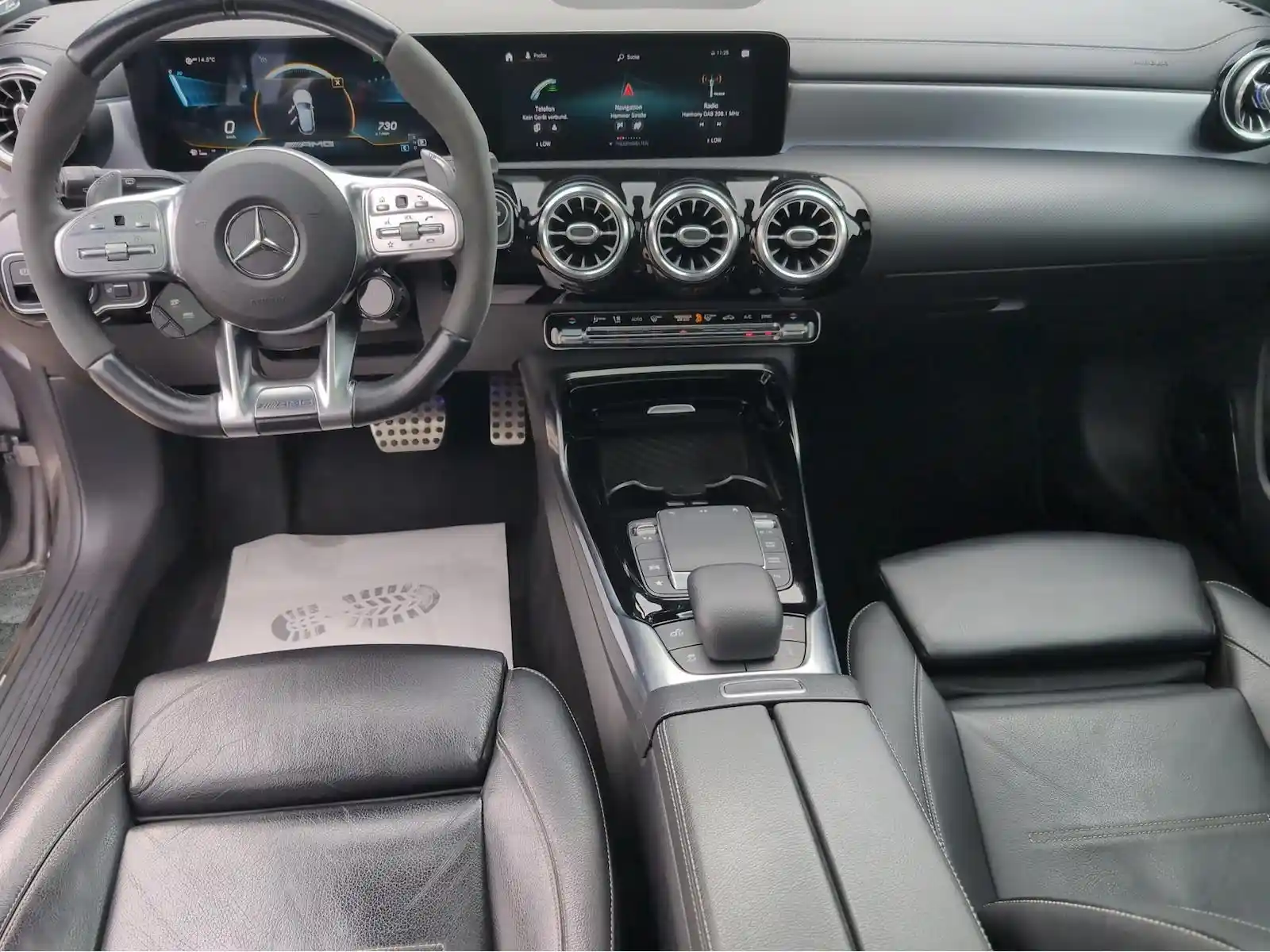 Mercedes-Benz A 45 AMG