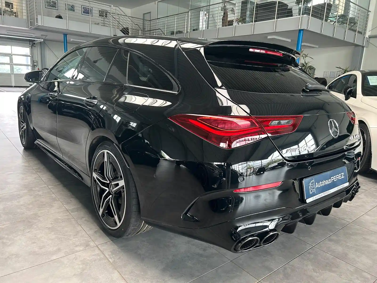 Mercedes-Benz CLA 45 AMG Shooting Brake