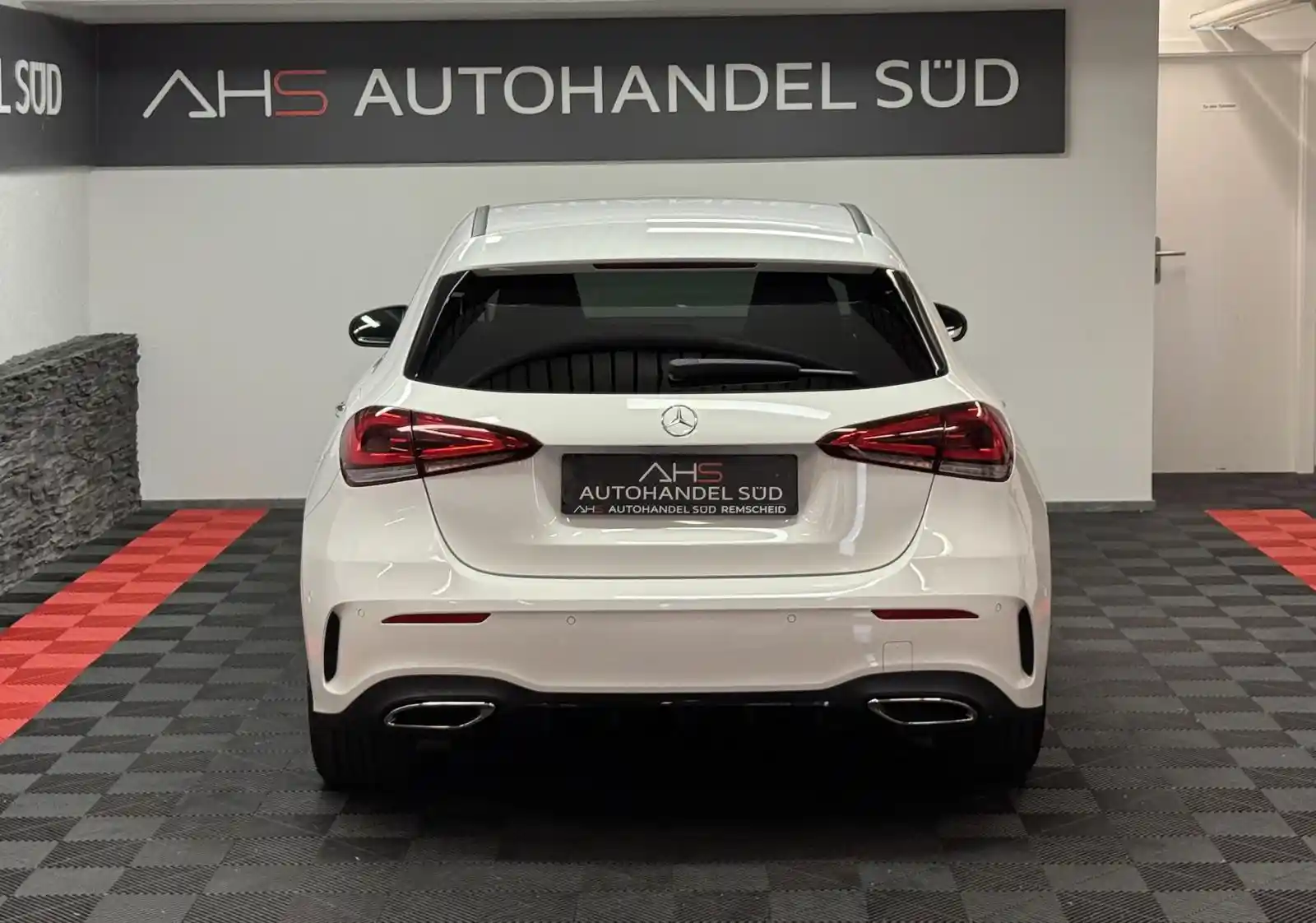 Mercedes-Benz A 180