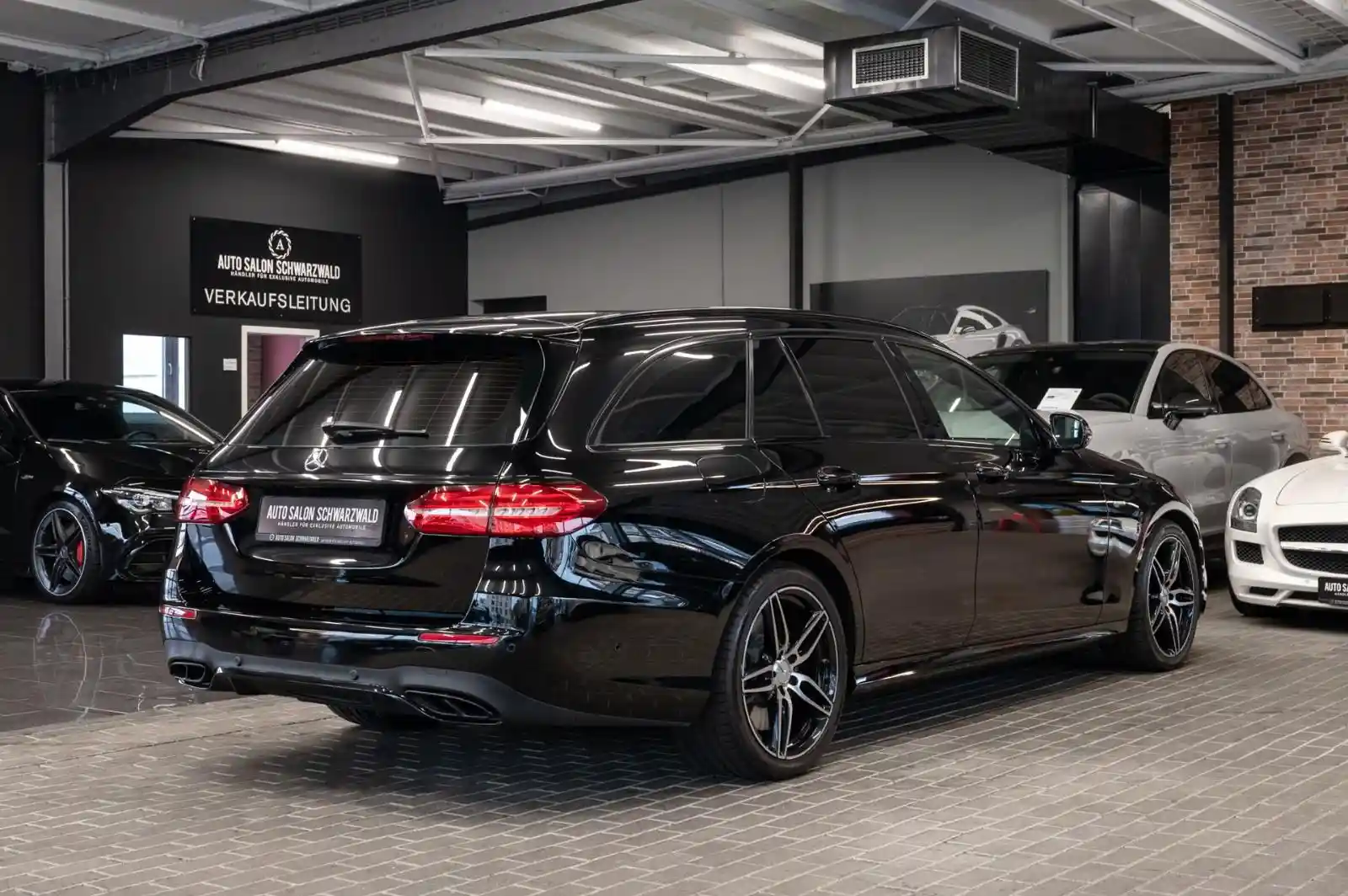 Mercedes-Benz E 43 AMG