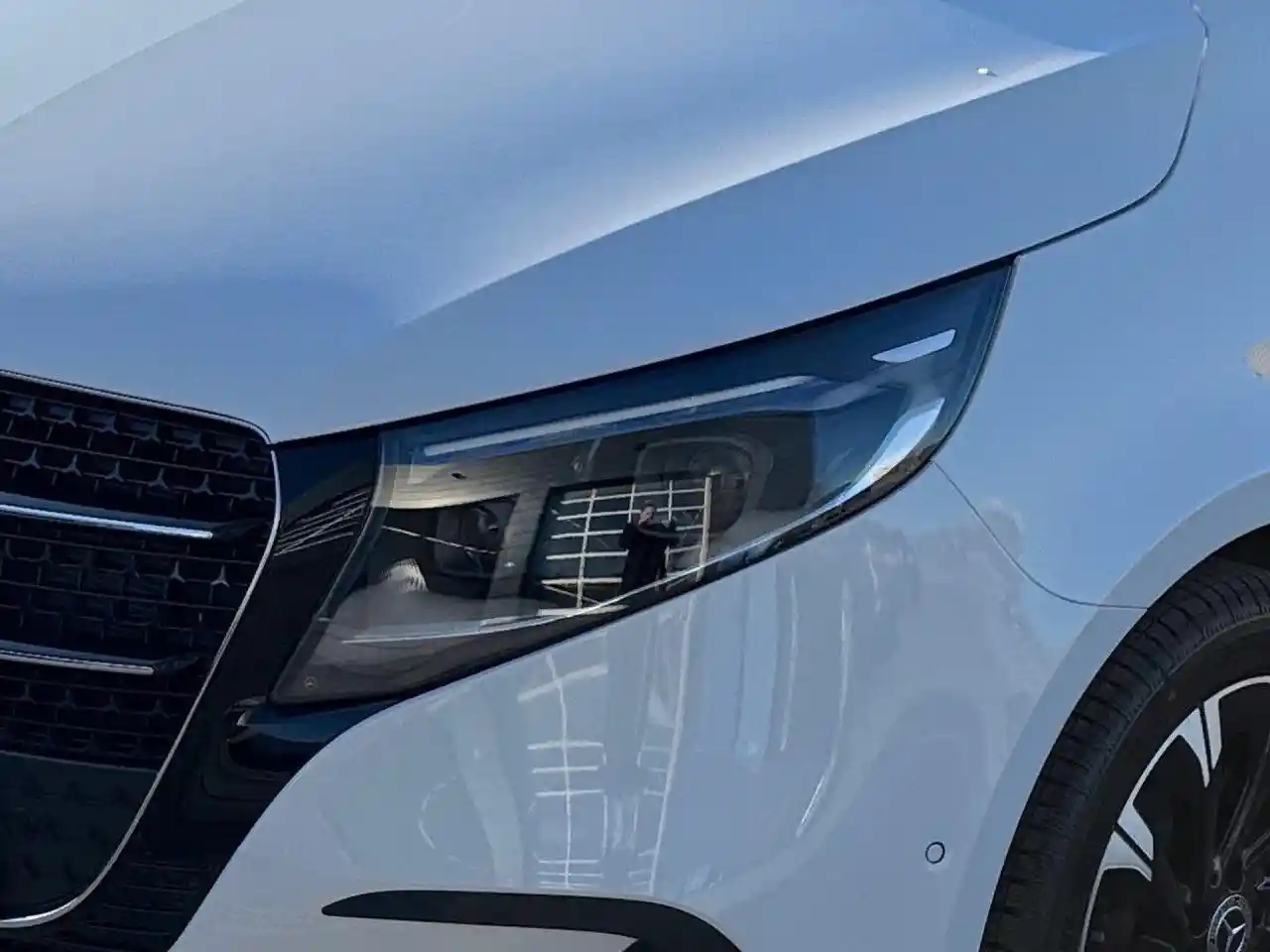 Mercedes-Benz V 250