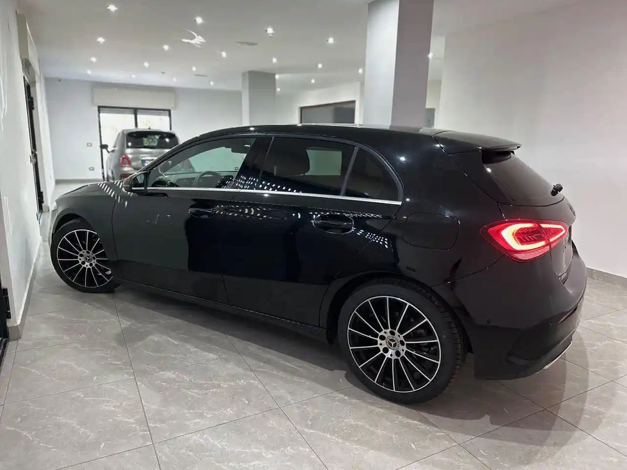 Mercedes-Benz A 180