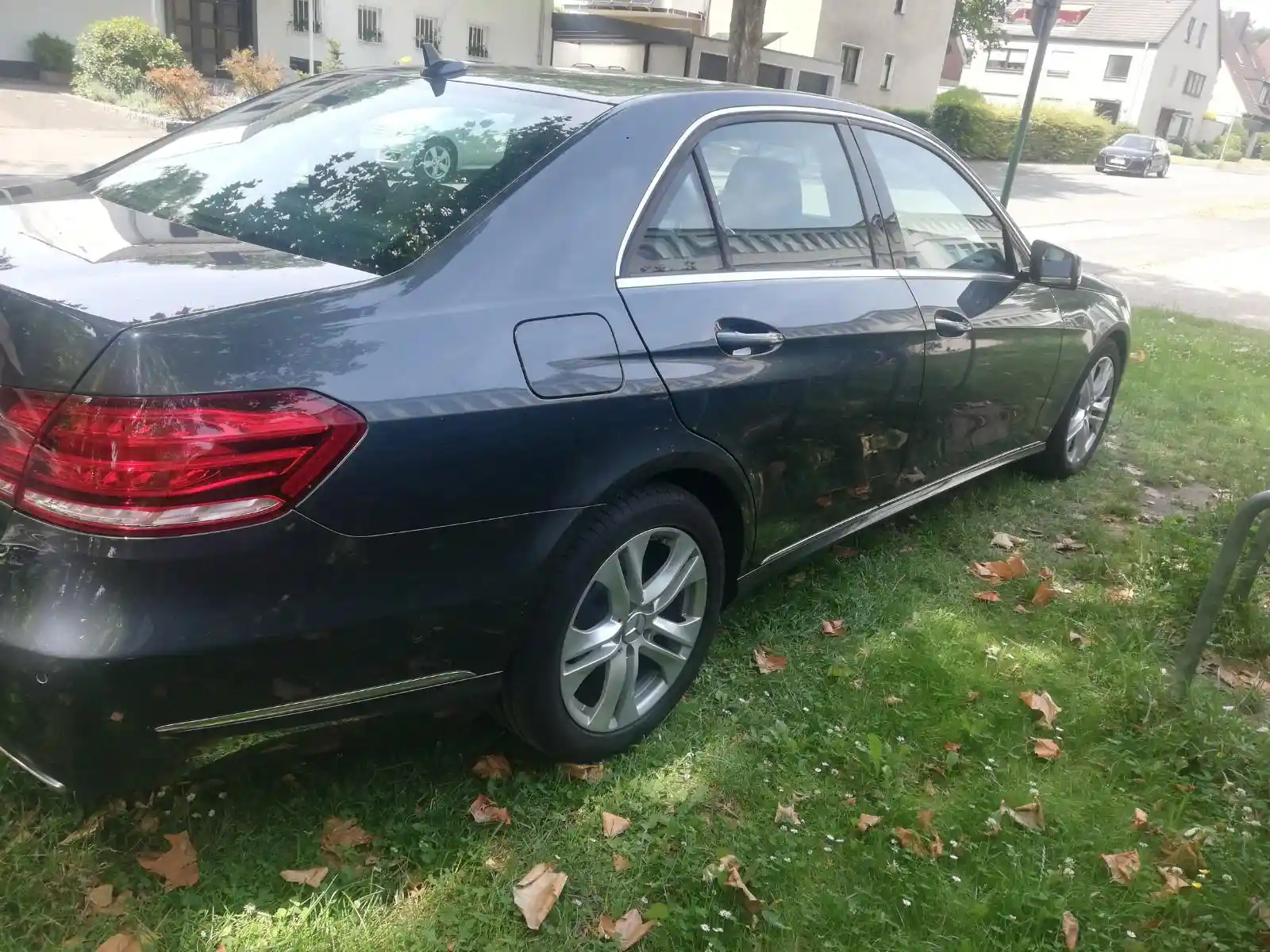 Mercedes-Benz E 200