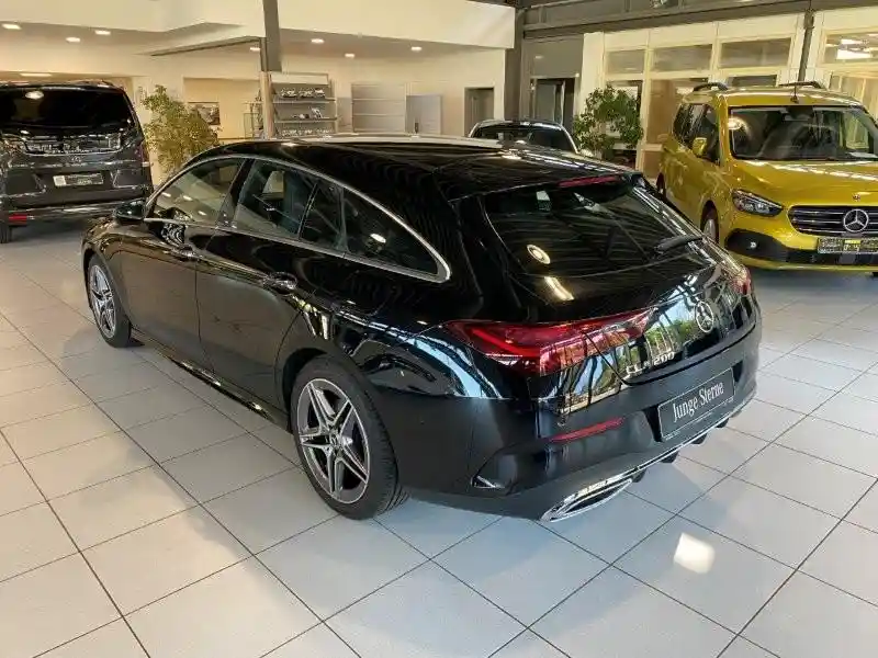 Mercedes-Benz CLA 200 Shooting Brake