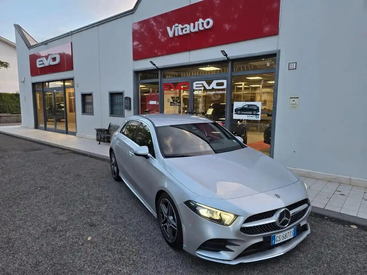 Mercedes-Benz A 180