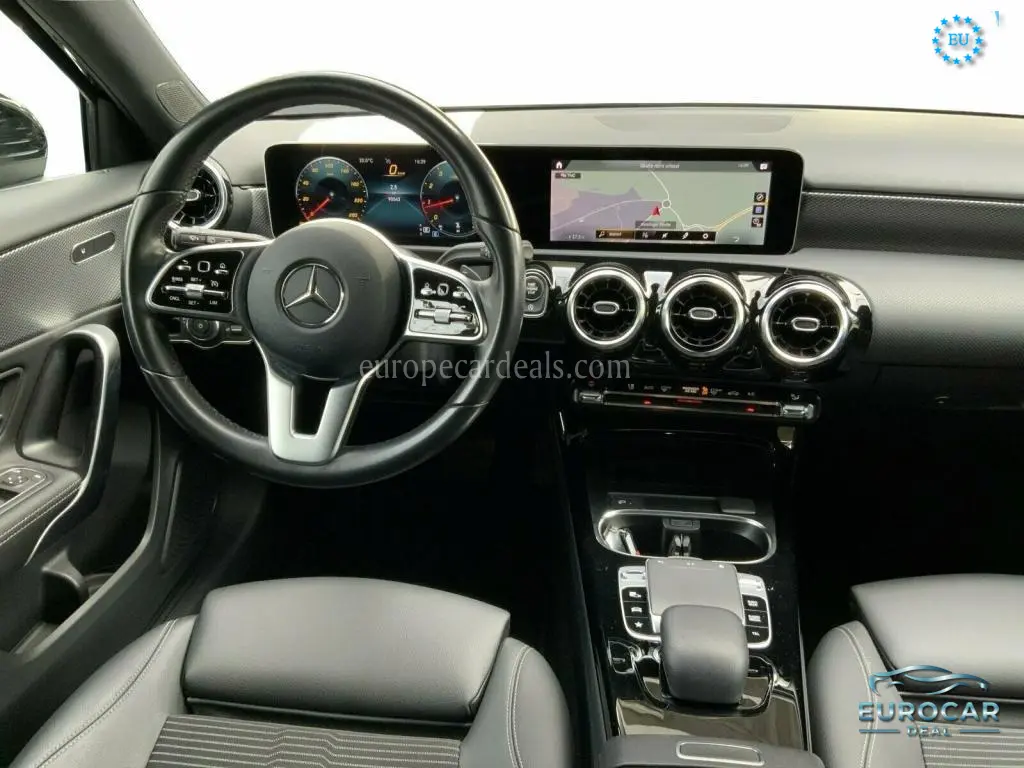 Mercedes-Benz A 220