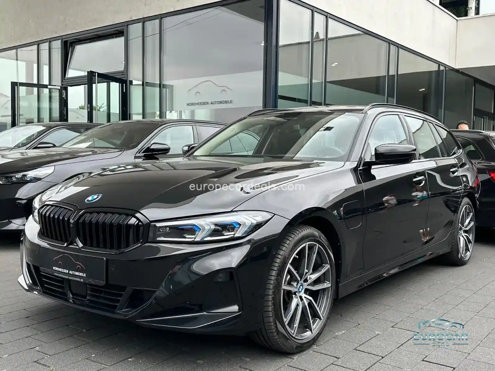 BMW 330