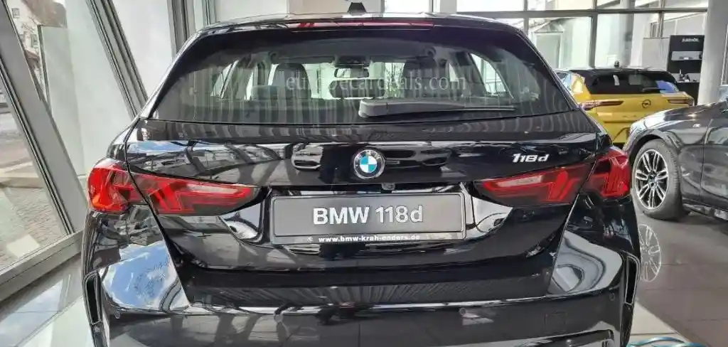 BMW 118
