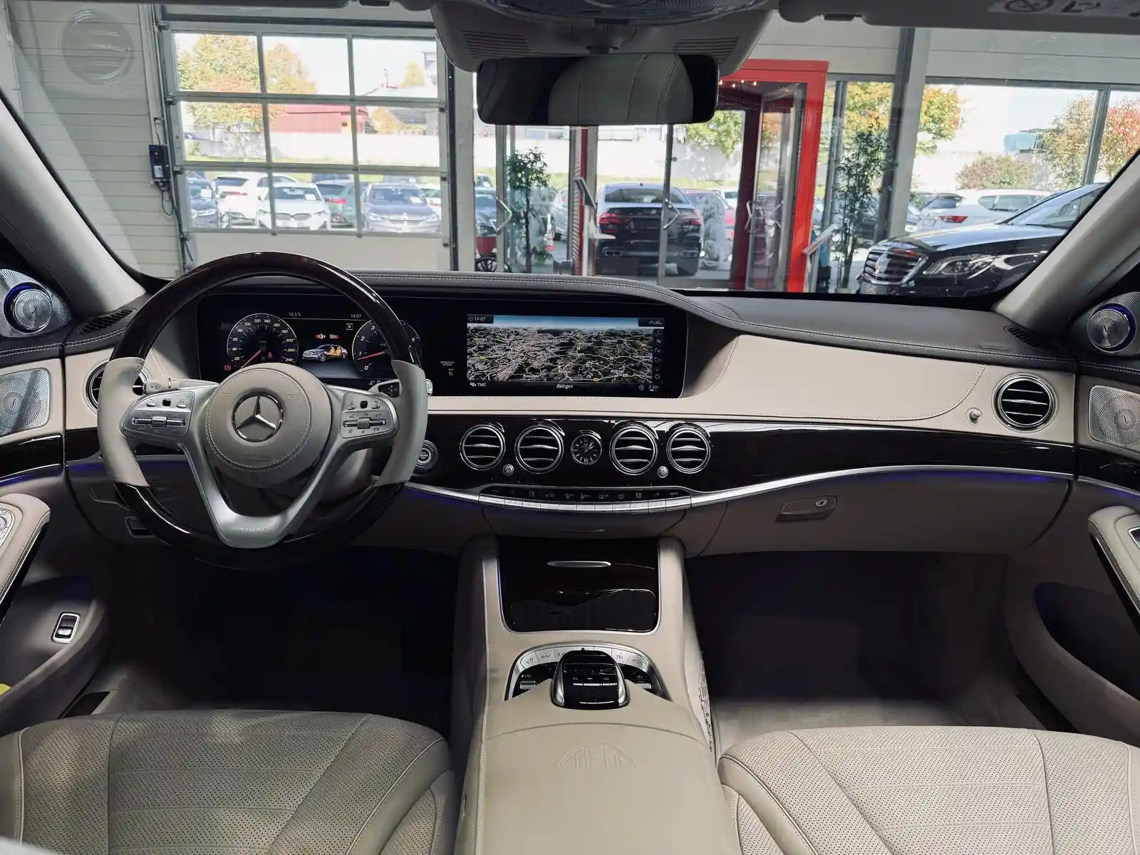 Mercedes-Benz S 560