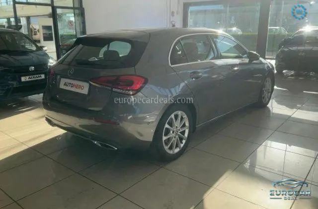 Mercedes-Benz A 180