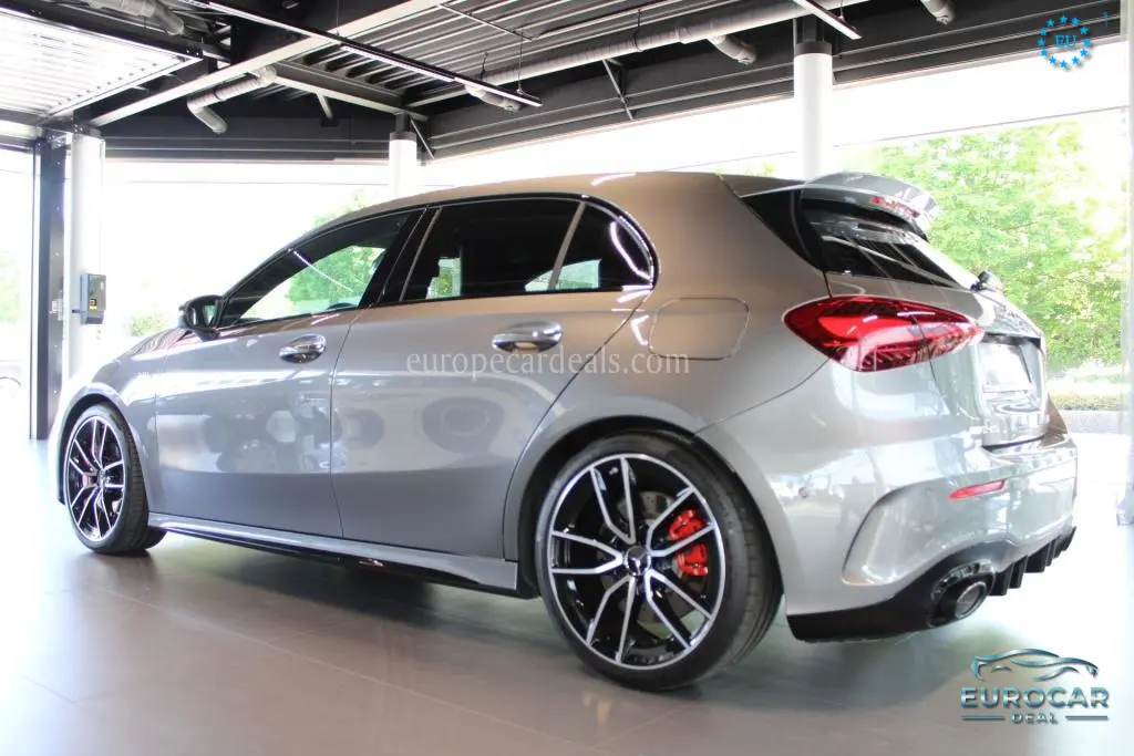 Mercedes-Benz A 35 AMG