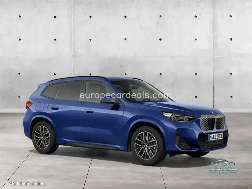BMW iX1