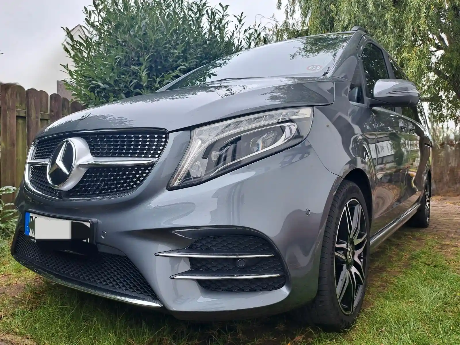 Mercedes-Benz V 250