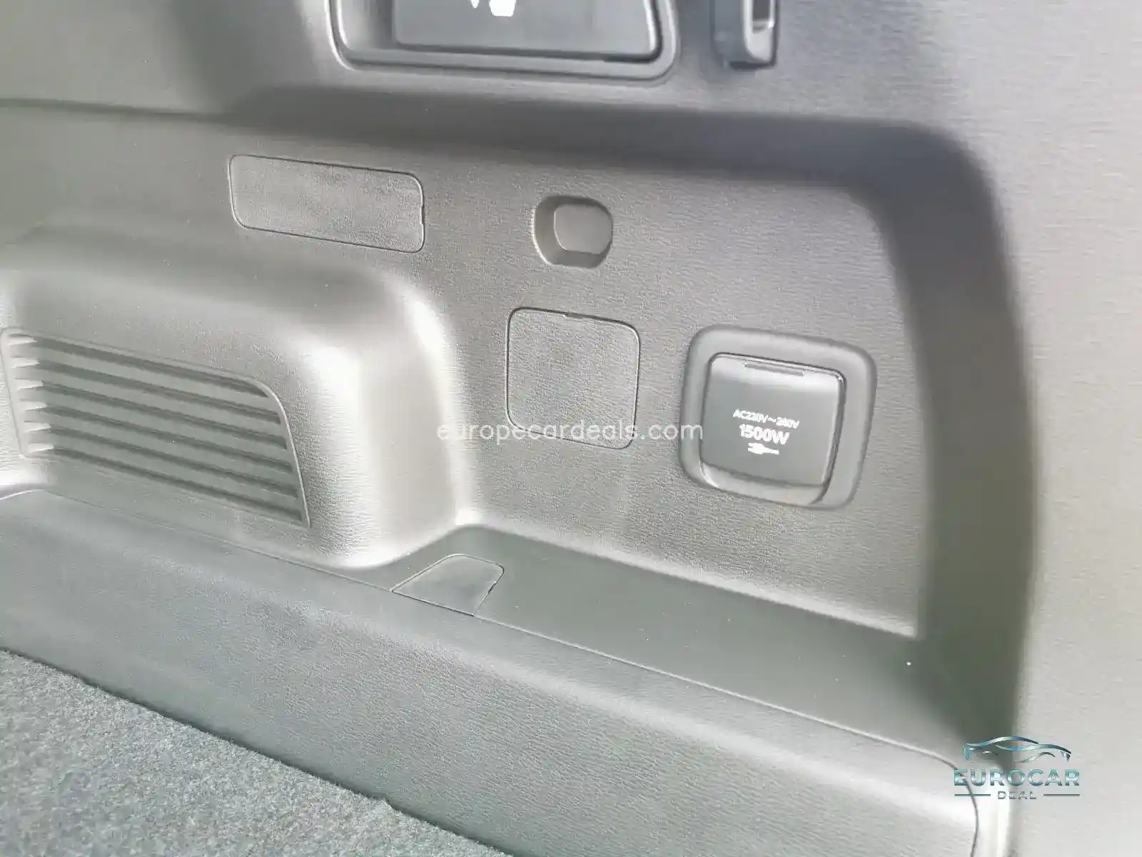 Mitsubishi Plug-in Hybrid Outlander