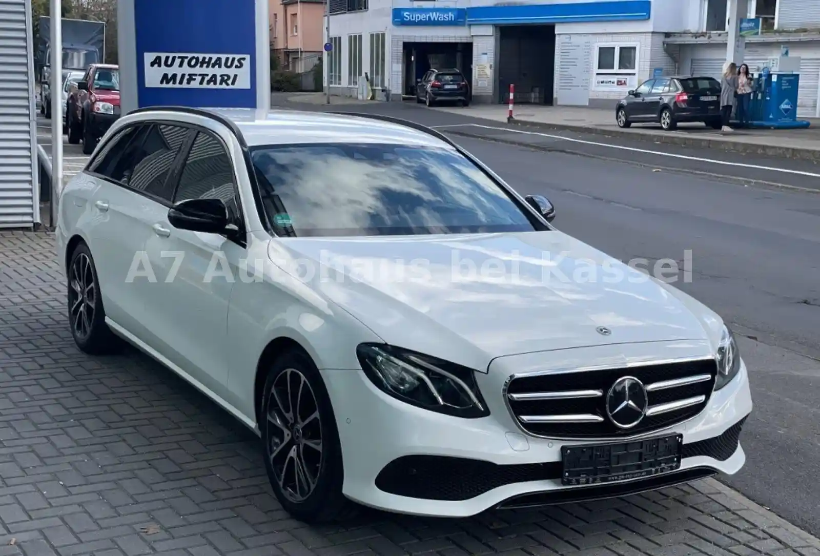Mercedes-Benz E 220