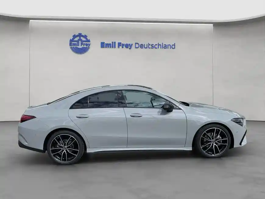 Mercedes-Benz CLA 180