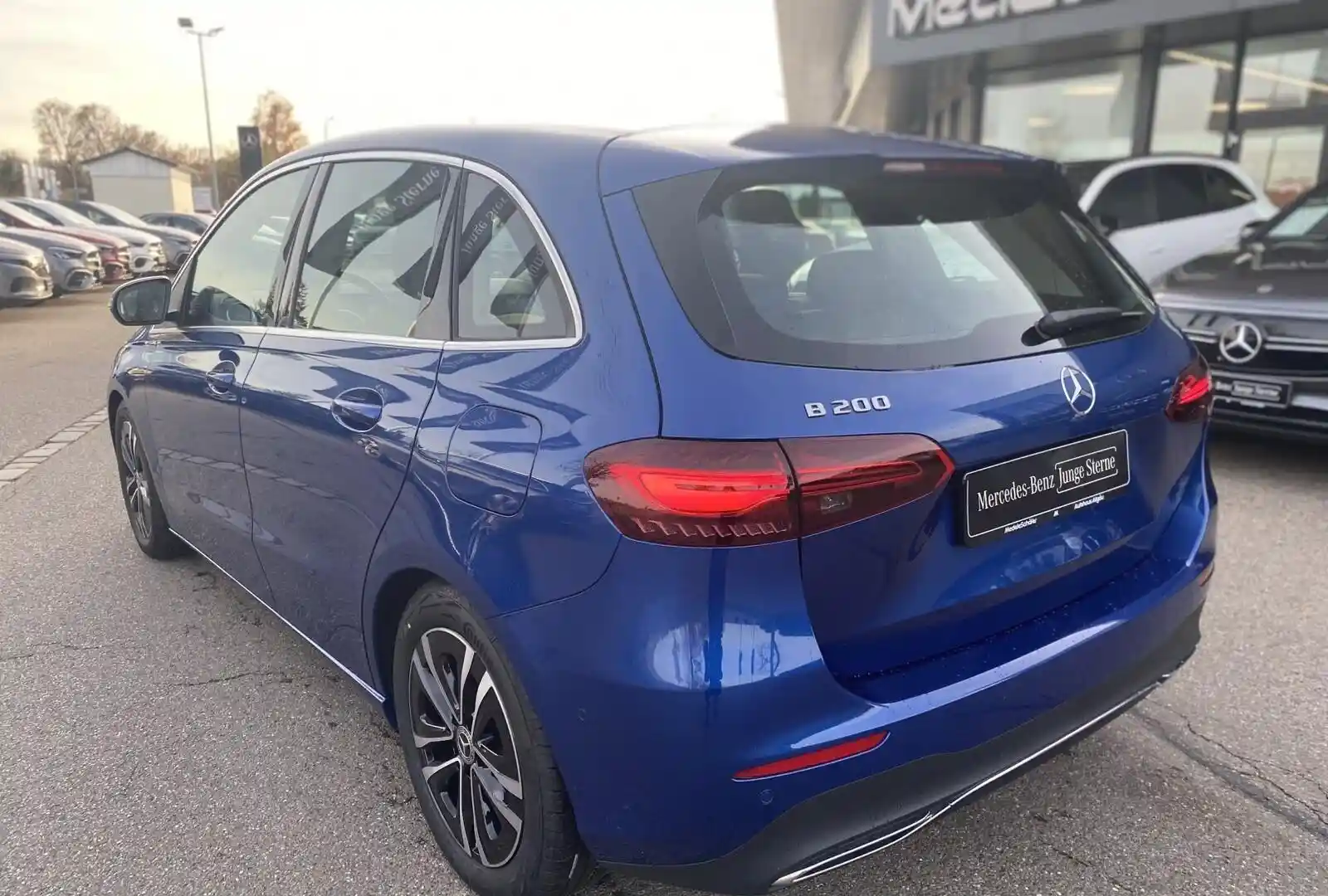 Mercedes-Benz B 200