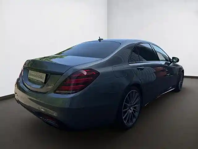 Mercedes-Benz S 400
