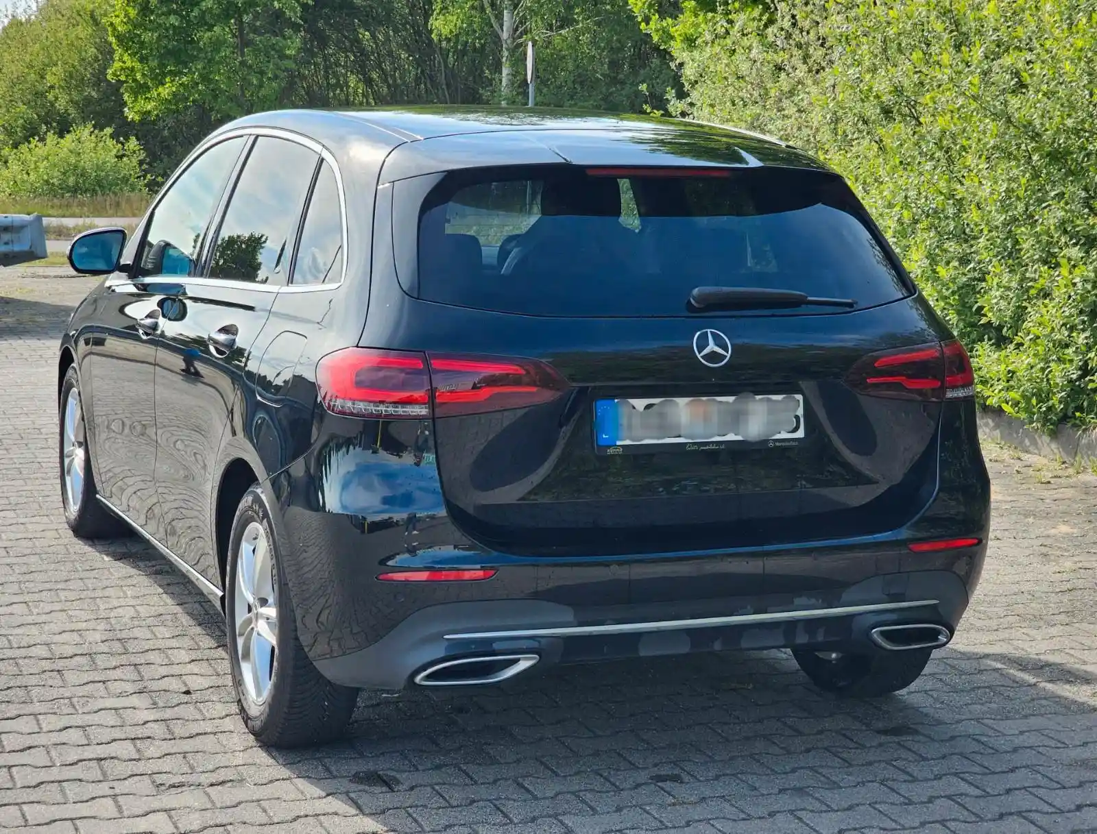 Mercedes-Benz B 200