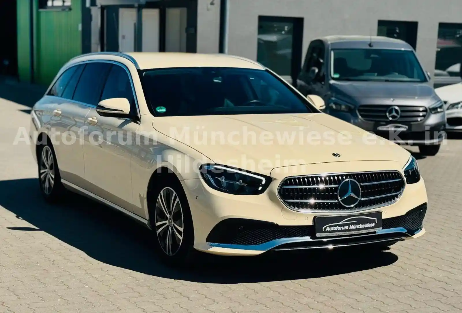 Mercedes-Benz E 200