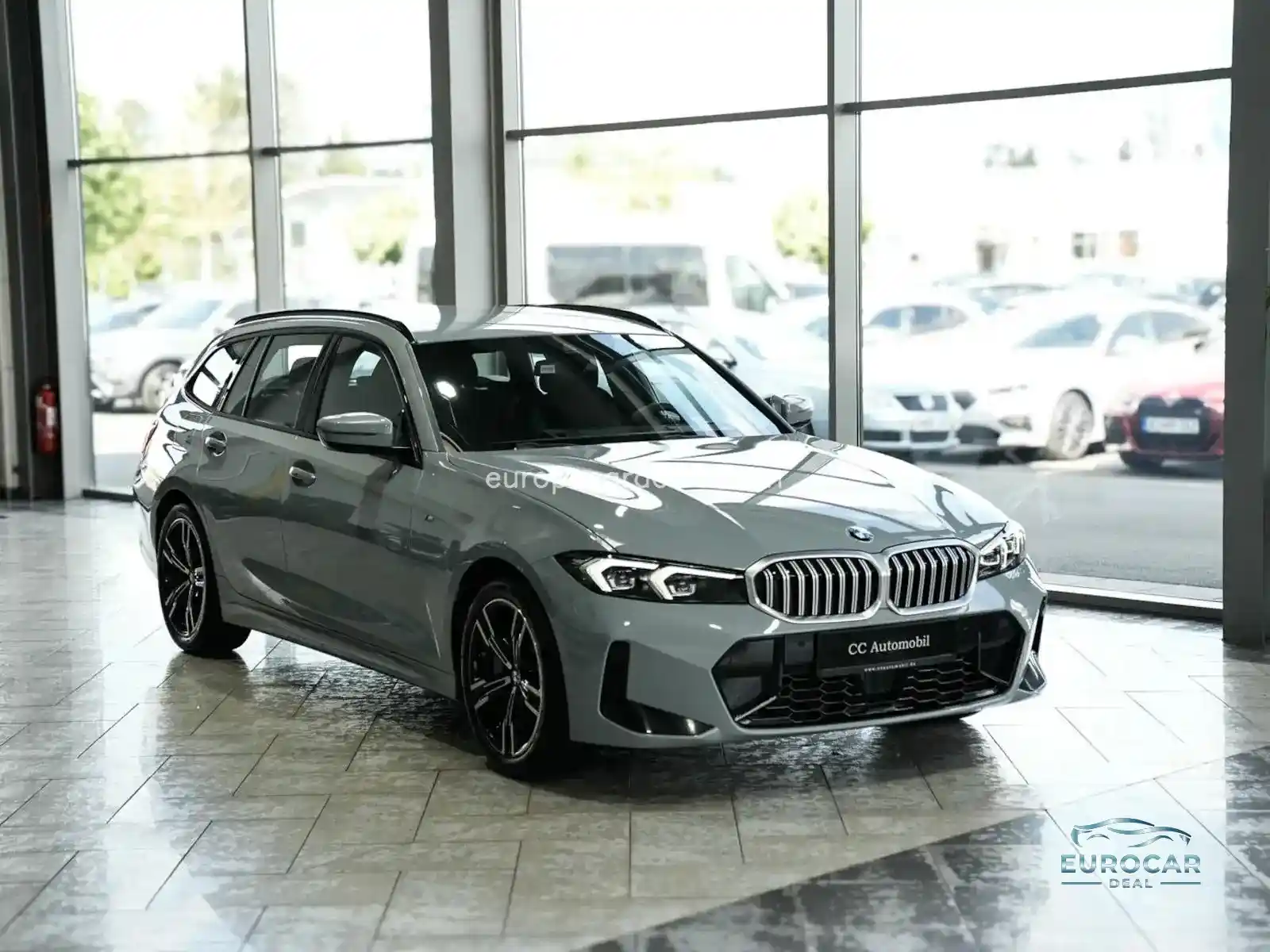 BMW 330