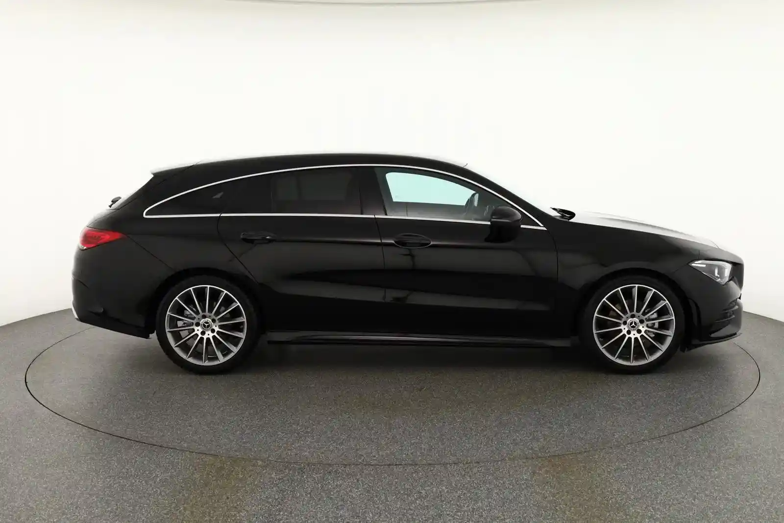 Mercedes-Benz CLA 200 Shooting Brake