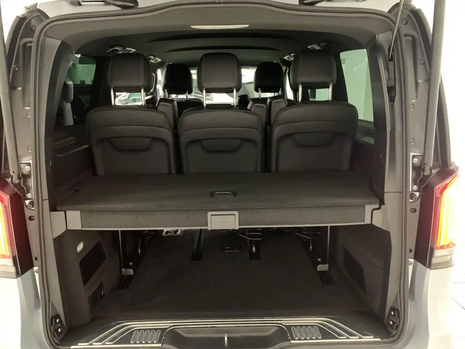Mercedes-Benz V 250