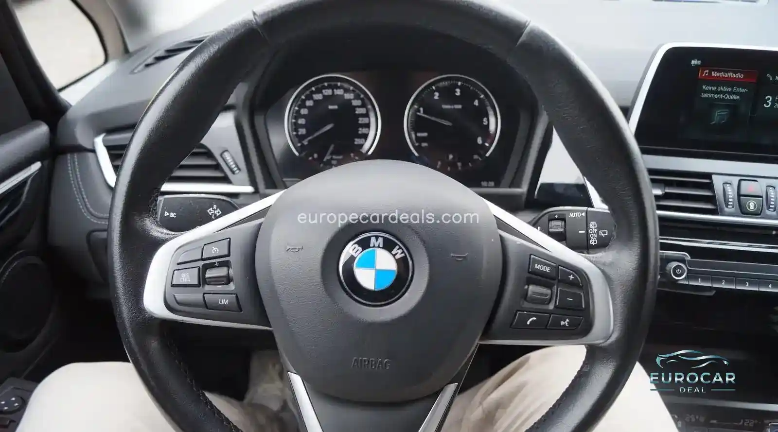 BMW 218