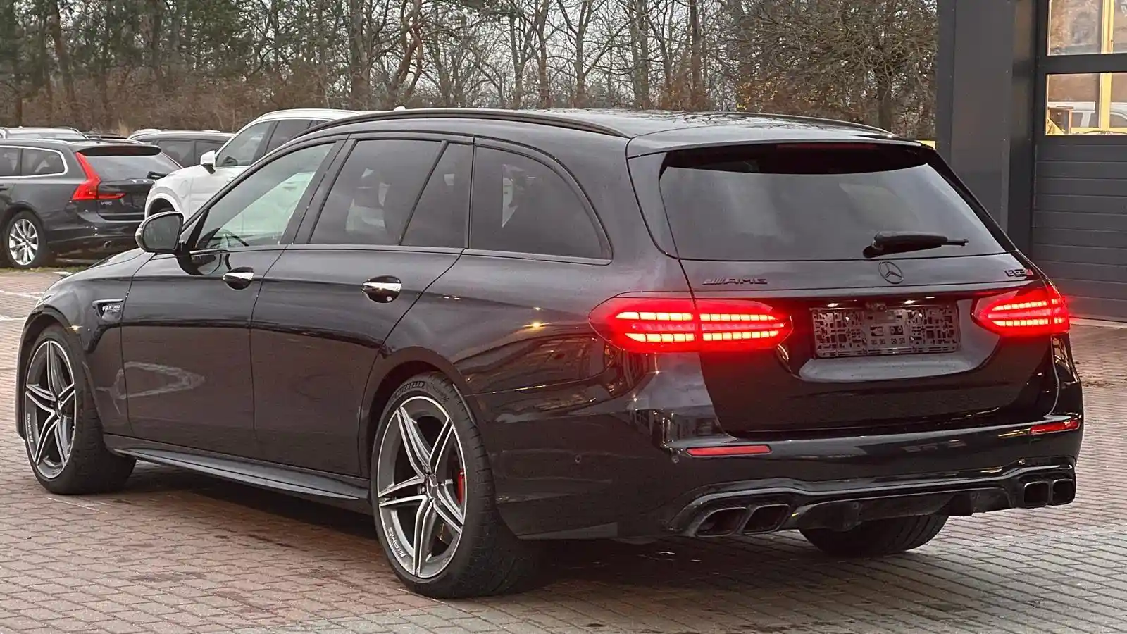 Mercedes-Benz E 63 AMG