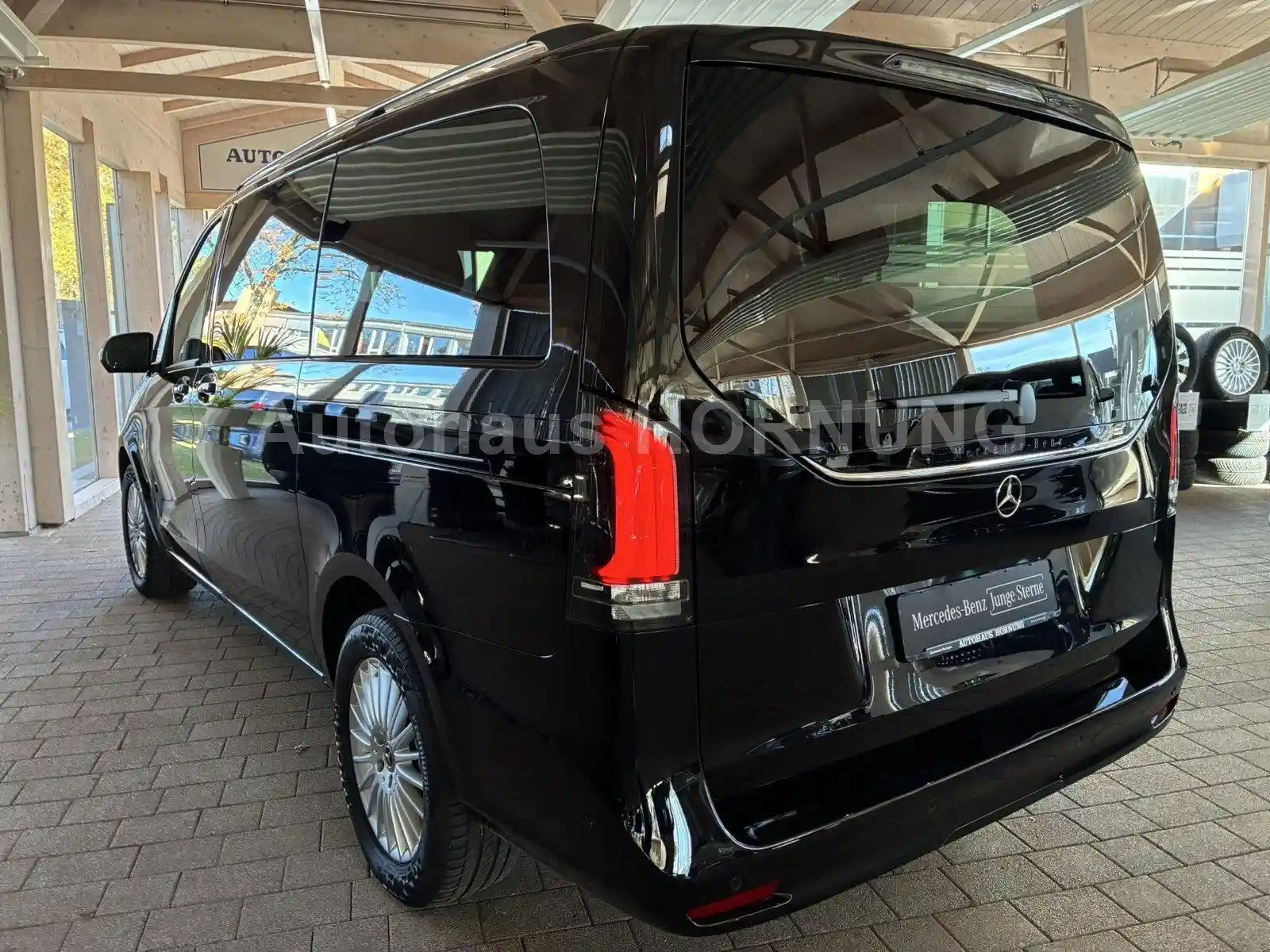 Mercedes-Benz V 250