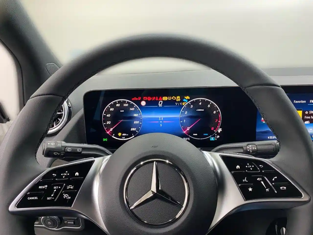 Mercedes-Benz B 200