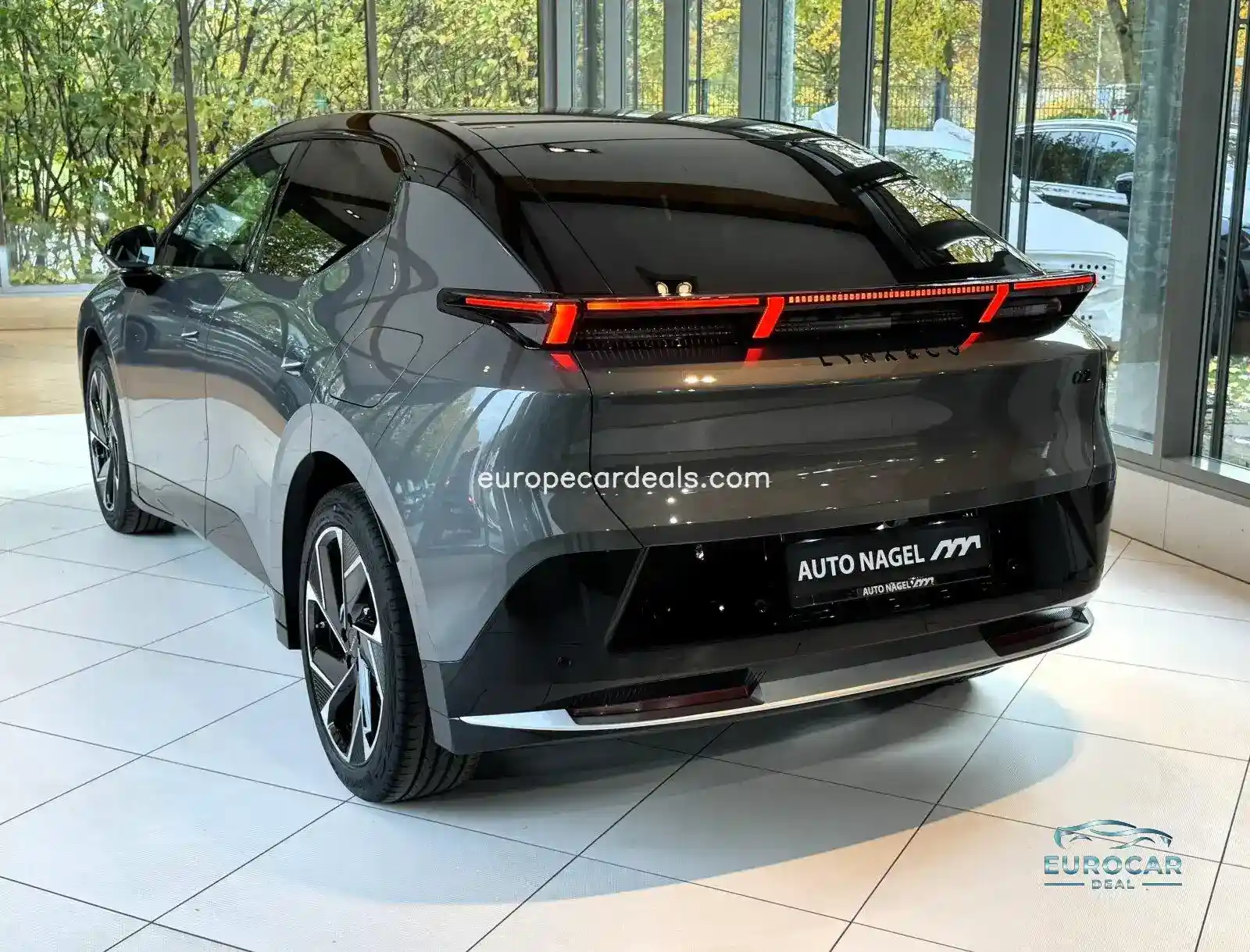 Lynk&Co 02