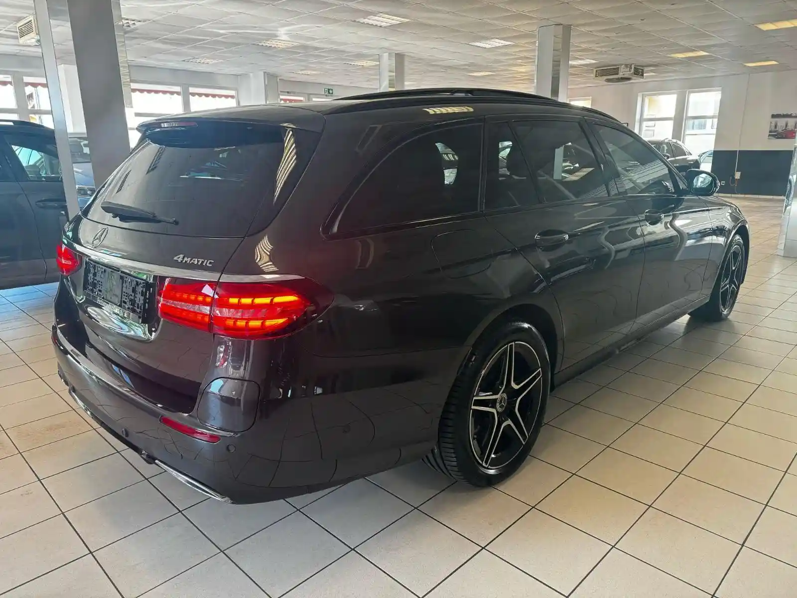 Mercedes-Benz E 300