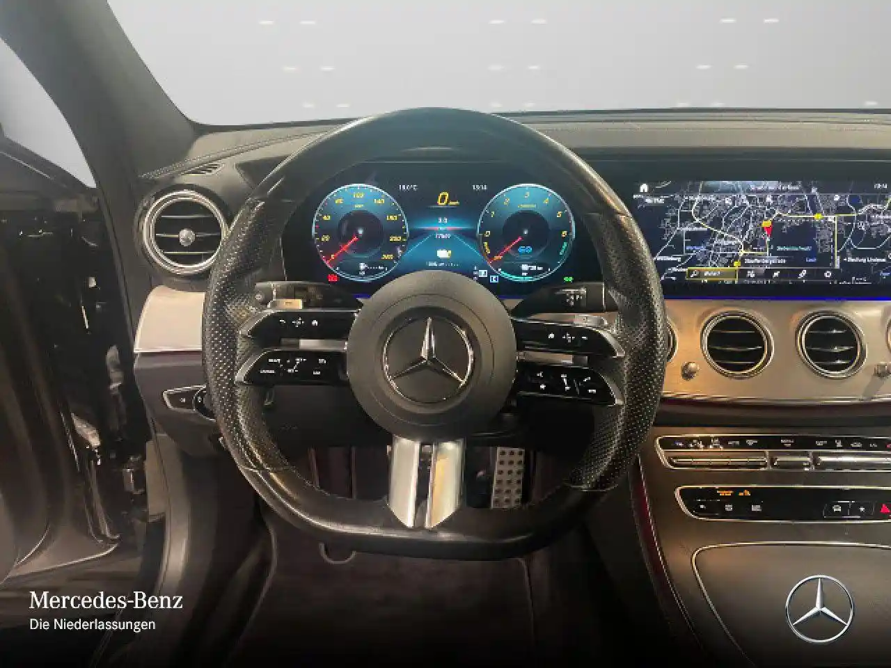 Mercedes-Benz E 300