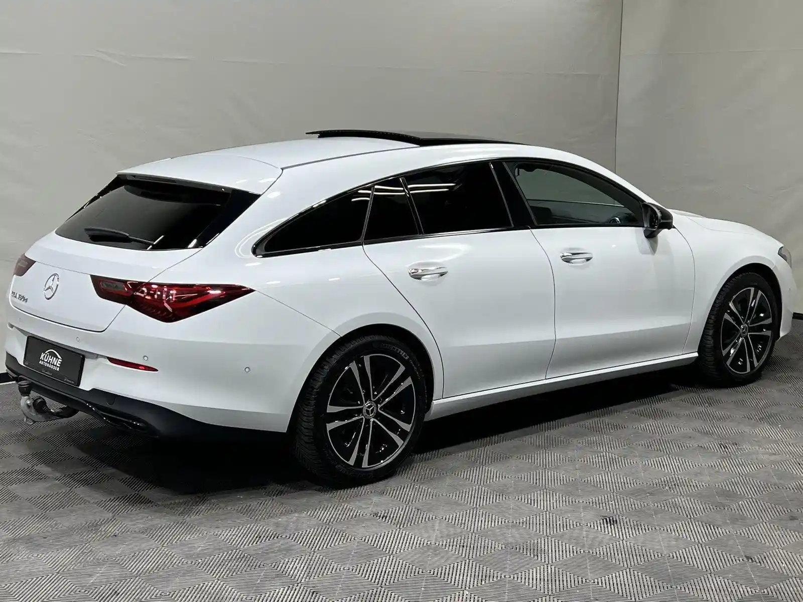 Mercedes-Benz CLA 180 Shooting Brake