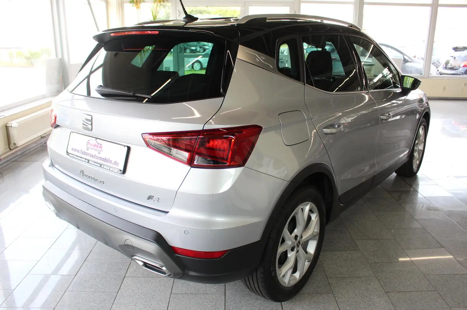 Seat Arona