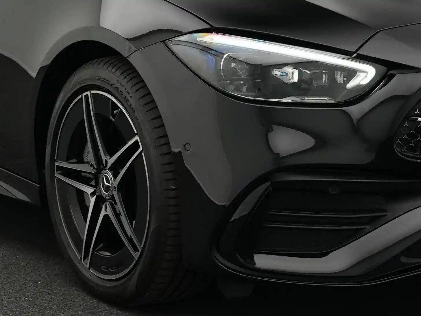 Mercedes-Benz C 200