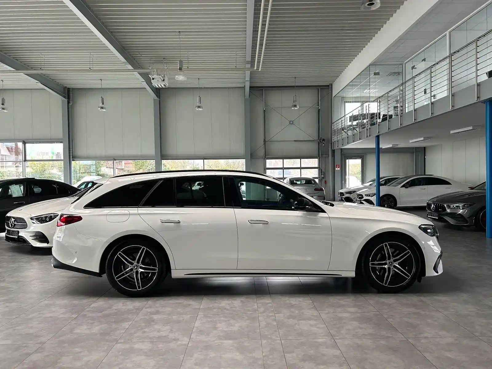 Mercedes-Benz E 200