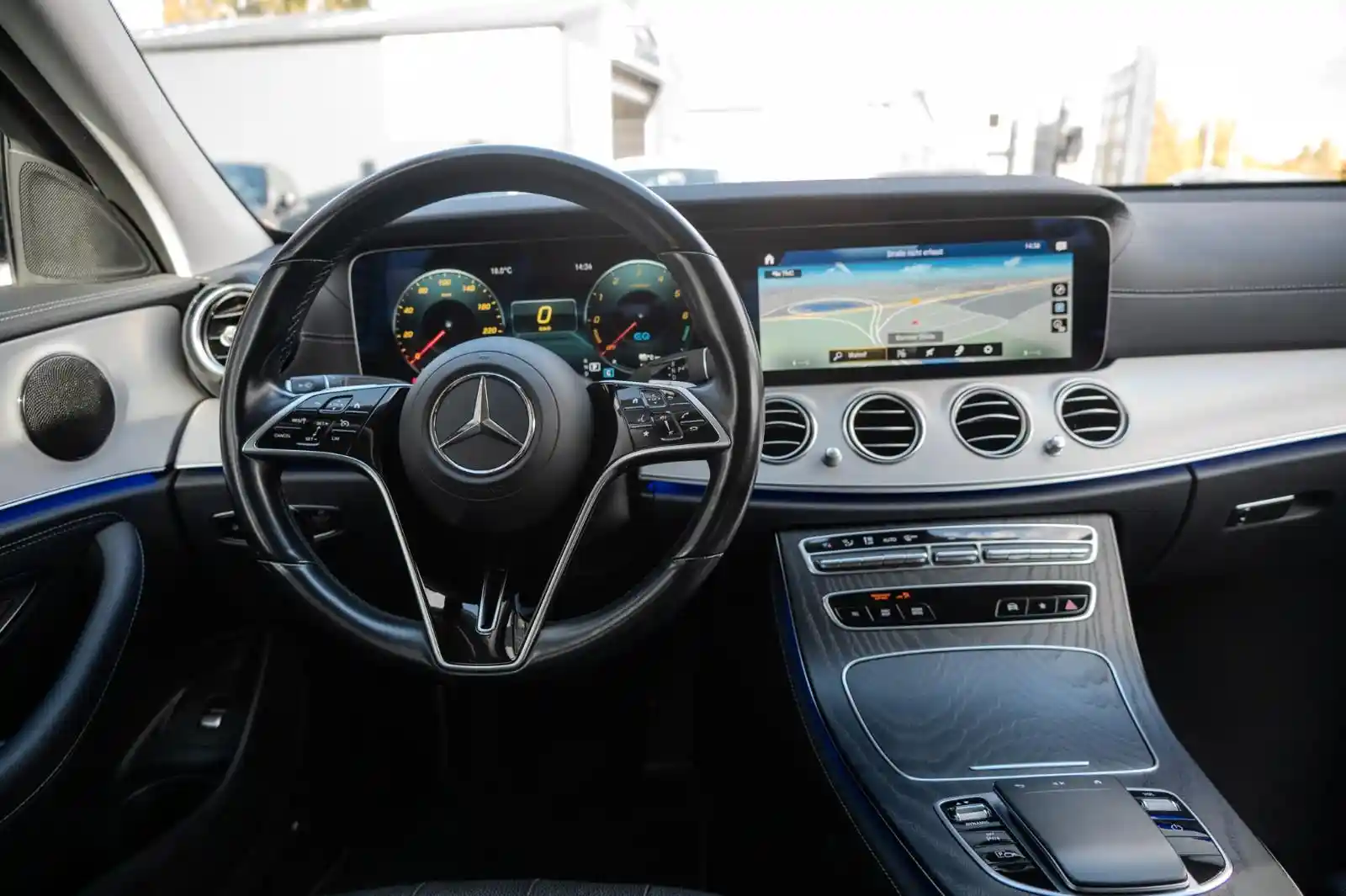 Mercedes-Benz E 300