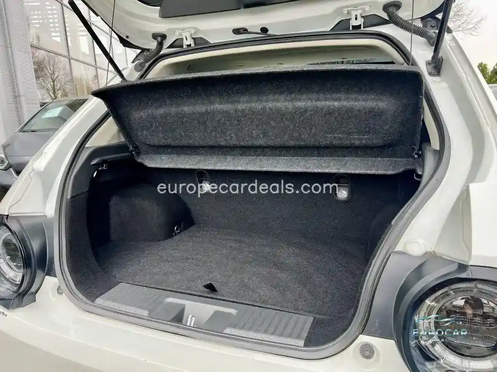 Honda e