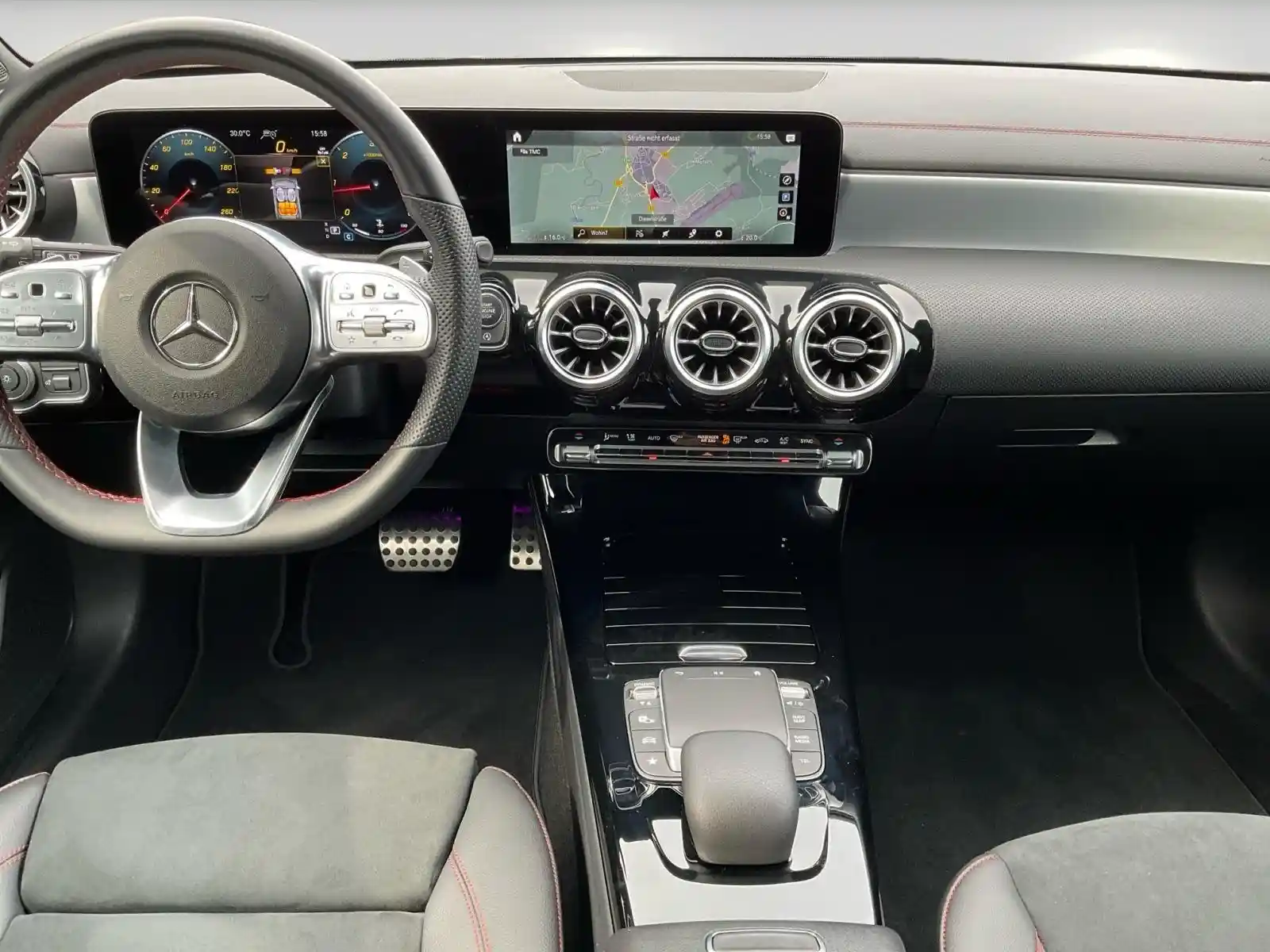 Mercedes-Benz CLA 180 Shooting Brake