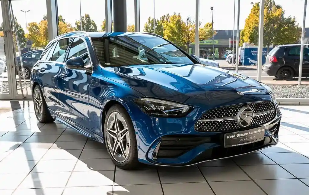 Mercedes-Benz C 220