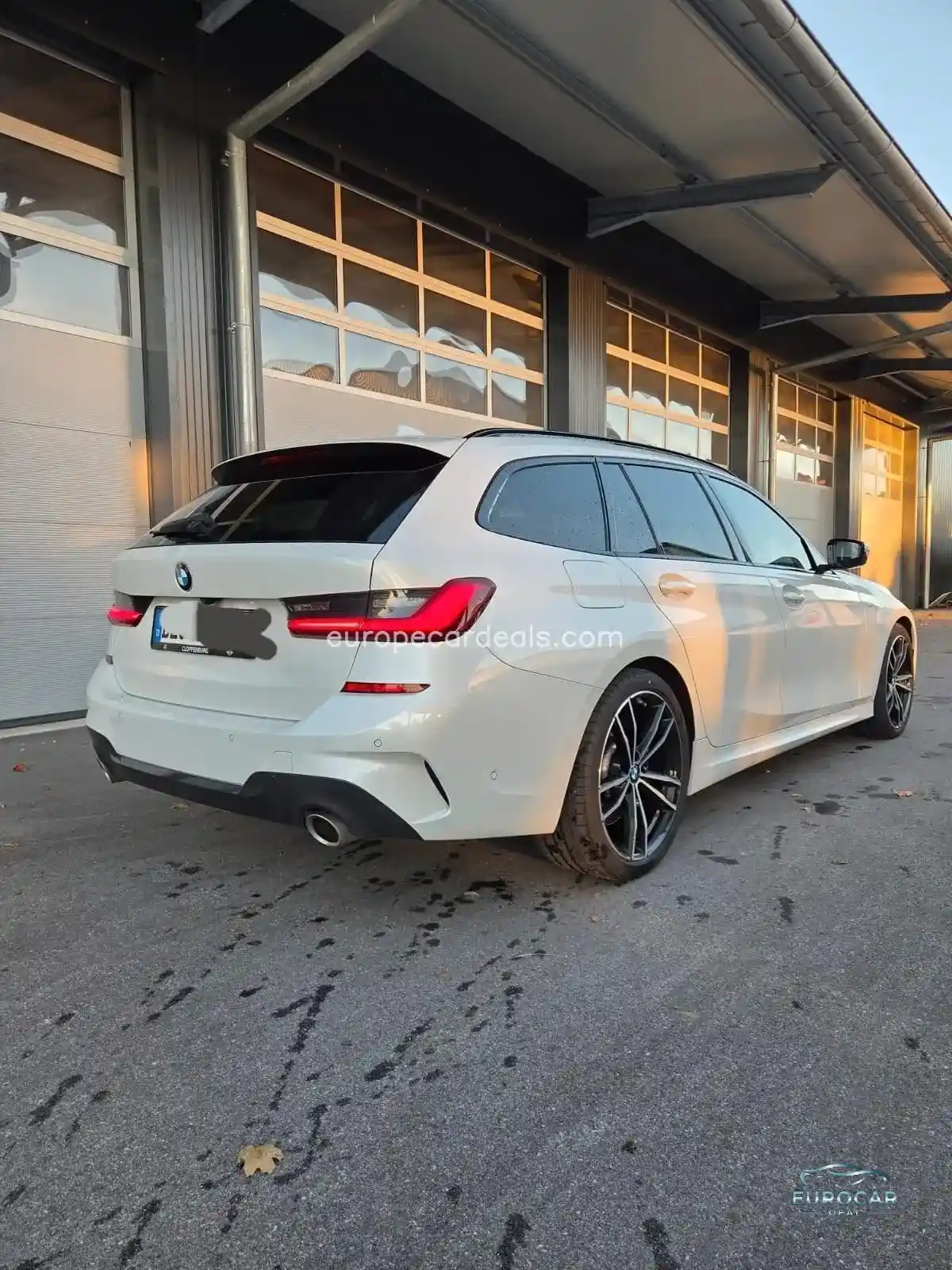 BMW 330