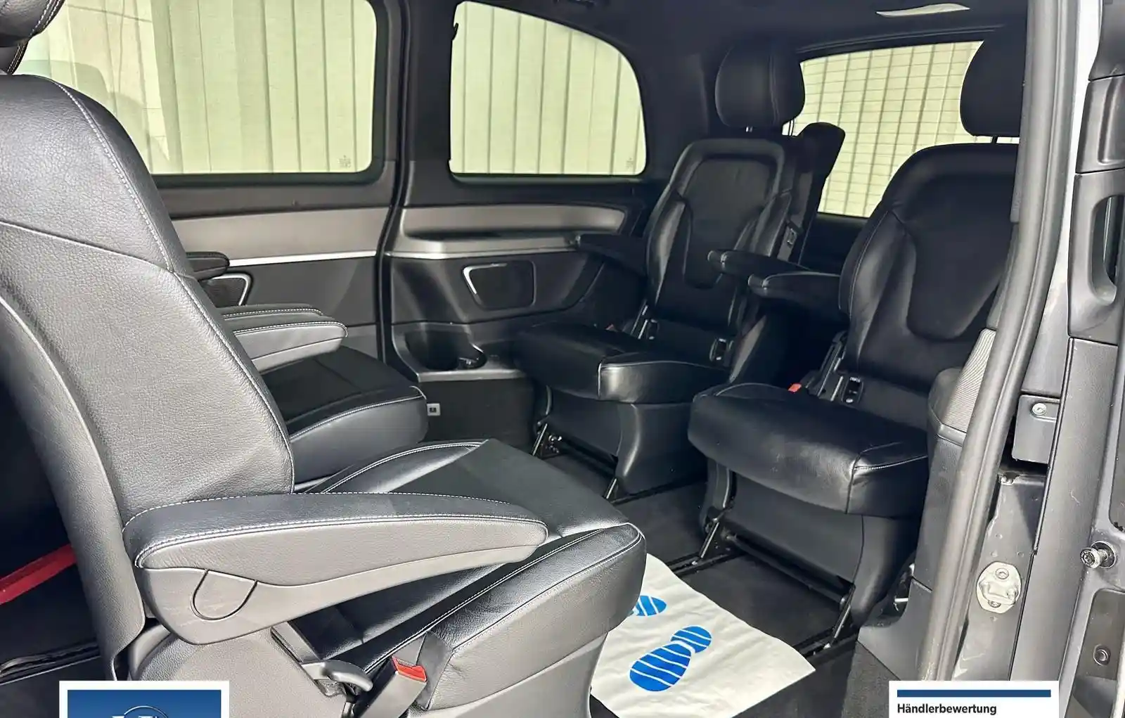 Mercedes-Benz V 220